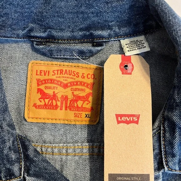 NWT Levi’s Trucker Denim Jacket XL NWT Type III Medium Stonewash Blue - Picture 3 of 16